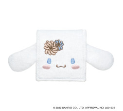 Furry Compact Case C from Cinnamoroll collection